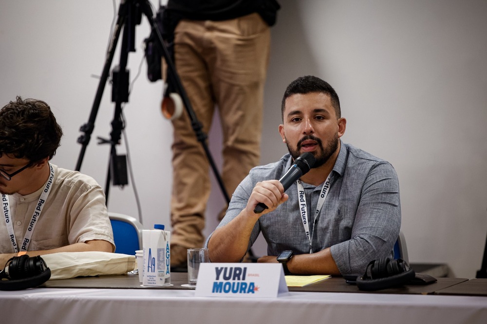 Deputado Yuri Moura participa de seminário de gestão de cidades ao lado do ex-prefeito de Nova York