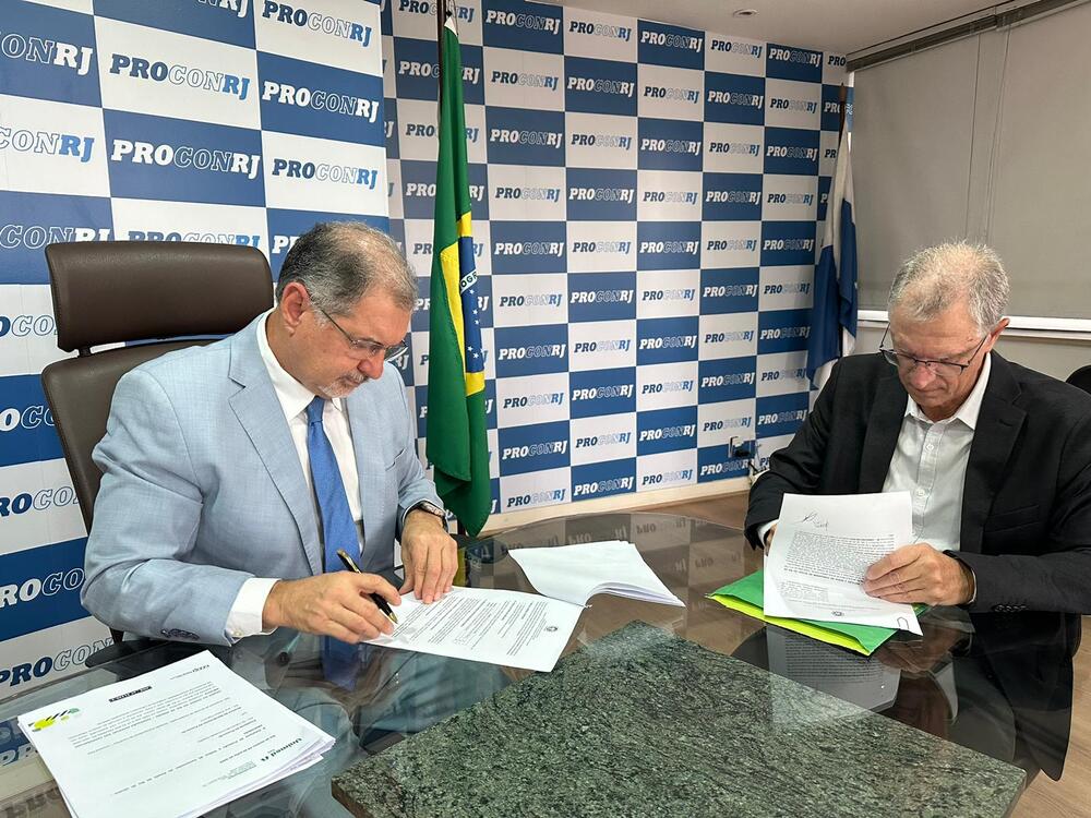 Procon RJ e Unimed FERJ selam parceria para resolução de problemas dos consumidores