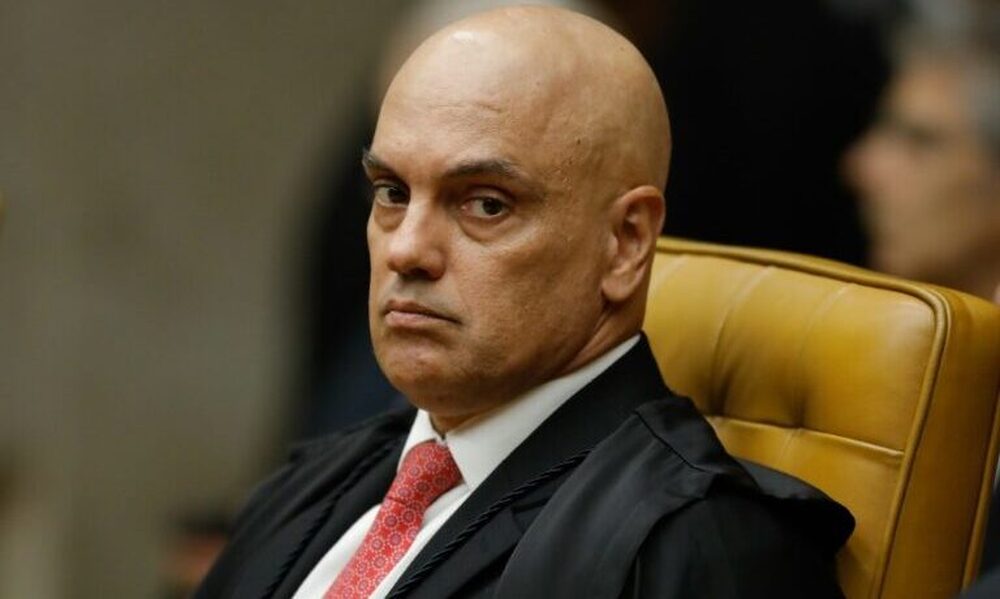 Big brother do governo Bolsonaro: Ministros do STF, deputados, senadores e até jornalistas tiveram suas vidas devassadas pela turma do Ramagem