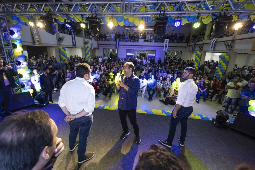 Pré-candidatura de Vinicius Farah à prefeitura de Três Rios é lançada com 1.200 presentes e participação do governador e do presidente da Alerj