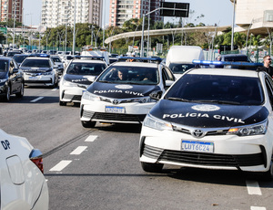 Ação Ordo na Barra da Tijuca: agentes realizaram 36 prisões e apreensões de materiais falsificados e impróprios para consumo até o momento