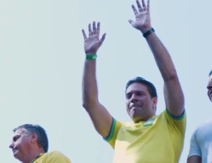 General citado por Bolsonaro intermediou contatos com empresa de Israel responsável por equipamento espião