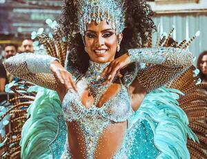 Patrícia Miranda Continua como Musa da União do Parque Acari para o Carnaval 2025 