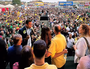 Convenção deixa Queimados em chamas: Max Lemos e Tuninho Vira Virou lideram a corrida eleitoral