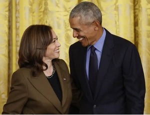 Barack e Michelle Obama prometem apoio total a Kamala Harris 