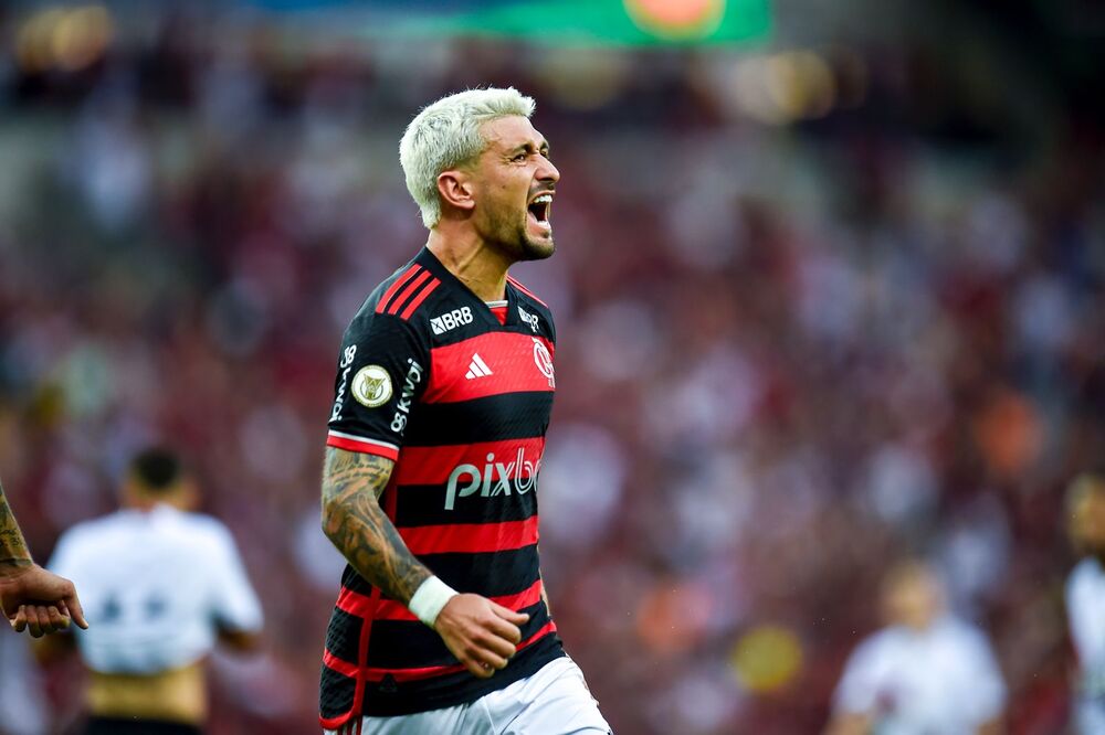 Segue o Líder: Flamengo vence o Atlético-GO e volta à liderança do Campeonato Brasileiro