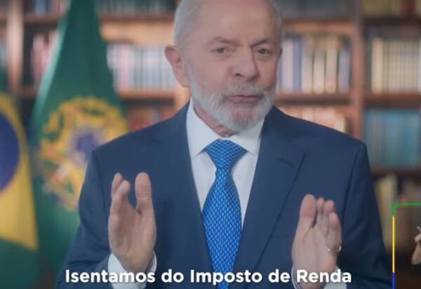 Em pronunciamento, Lula faz balanço e diz que encontrou o país destruído