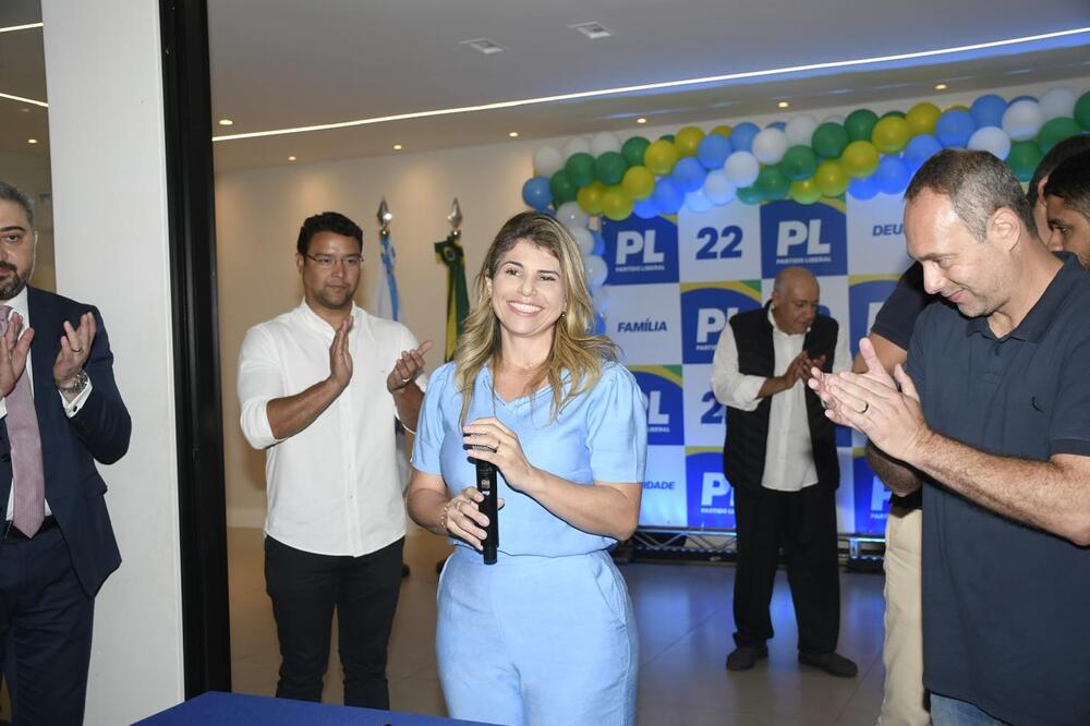 PL lança Drª Roberta candidata a vice-prefeita na chapa de Dudu Reina para a Prefeitura de Nova Iguaçu