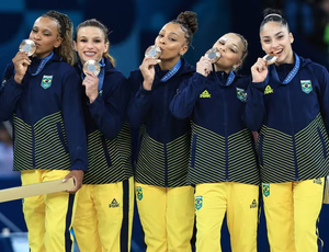 Equipe feminina de ginástica conquista bronze histórico em Paris