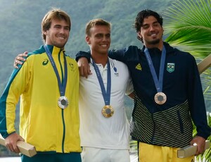 Brasil sem replay do ouro no Surfe: Tatiana Weston-Webb ganha prata e Gabriel Medina fica com o bronze no surfe