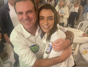 O prefeito Eduardo Paes e seus três principais escudeiros no lançamento da candidatura de Talita Galhardo