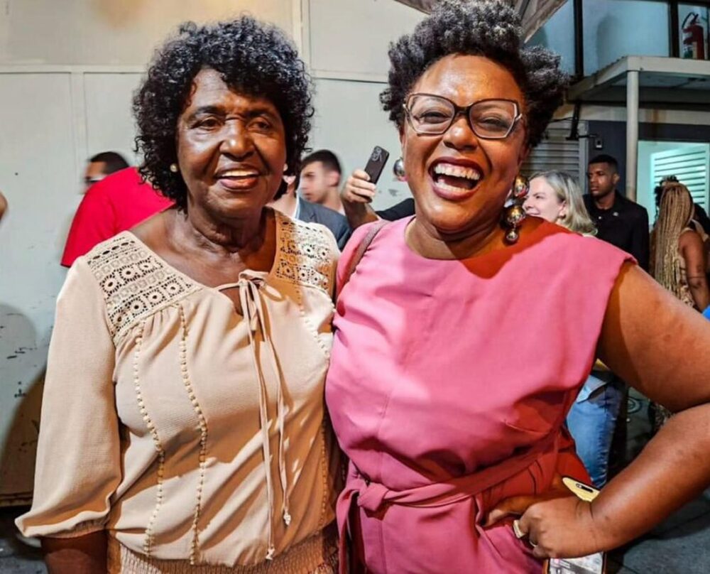 Pela segunda vez, candidatos negros superam os brancos em eleição