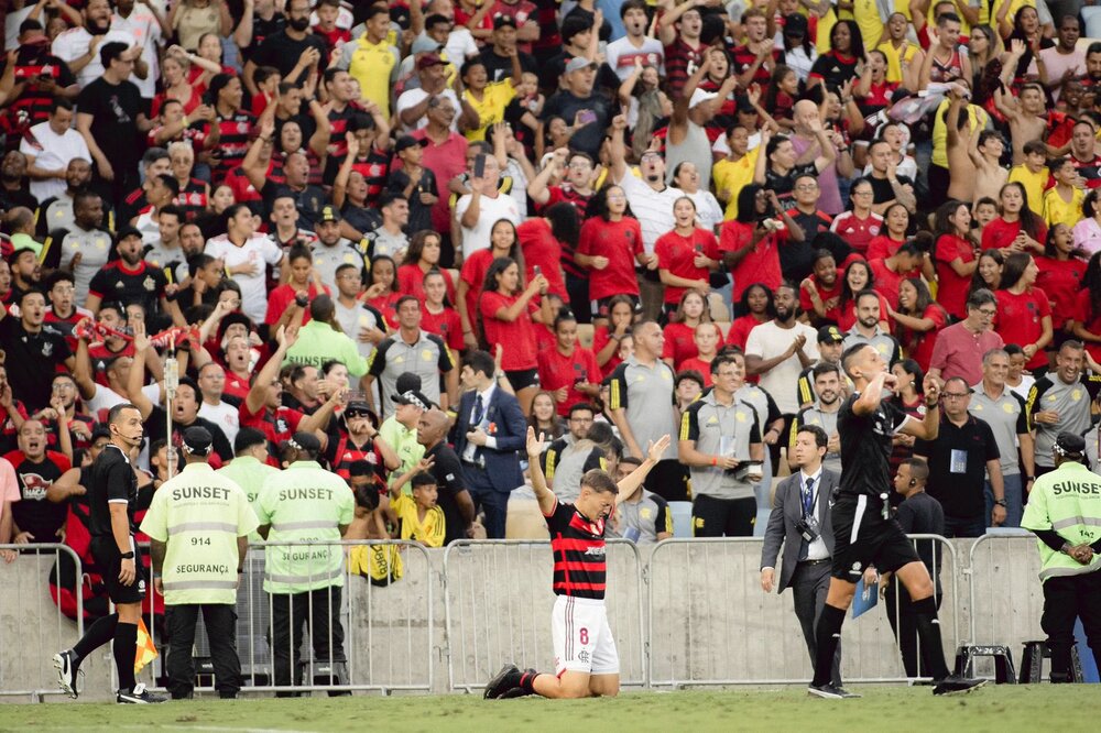 Flamengo vira para cima do Olympiacos e fica com título do Mundial Sub-20 no Maracanã