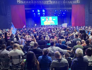 Síndico do Rio lotou o Espaço Hall e aguarda chegada de Dr. Luizinho para o grande encontro