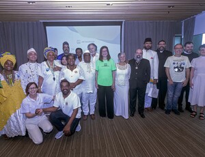 A orla de Copacabana recebeu no domingo (15) a 17ª edição da Caminhada em Defesa da Liberdade Religiosa, com a presença da ministra dos Direitos Humanos e da Cidadania, Macaé Evaristo