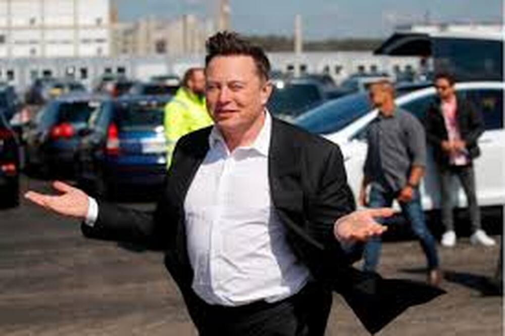 Radicalismo de Elon Musk causa debandada de usuários do X, diz Financial Times