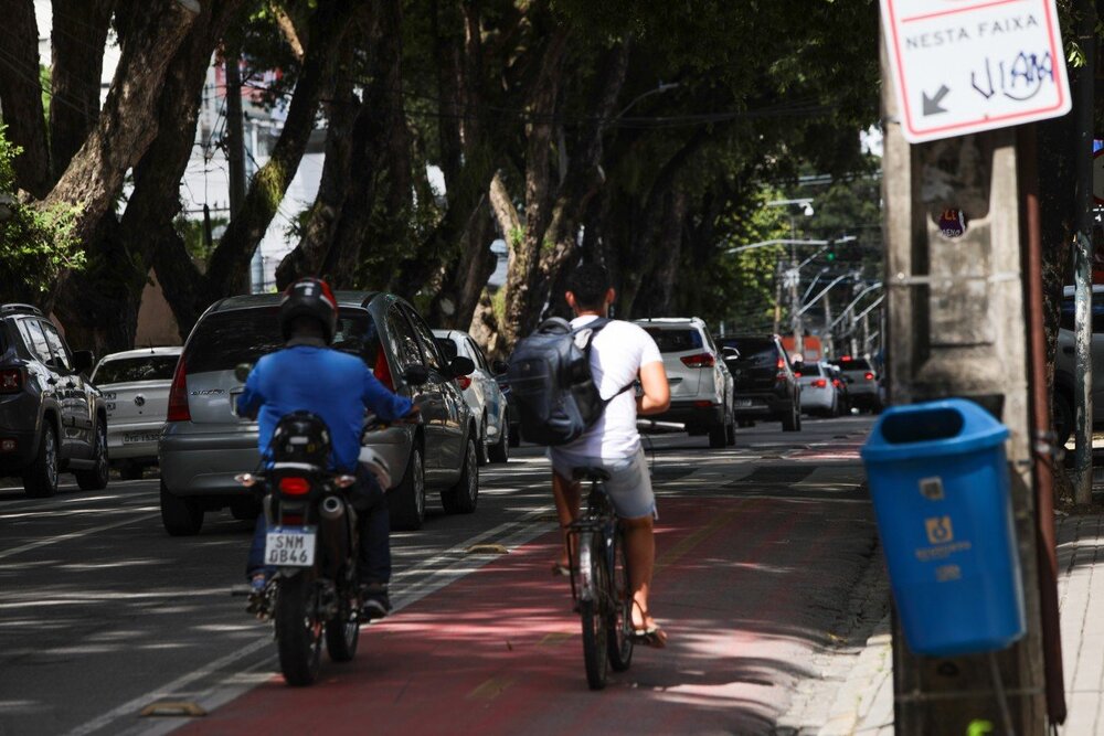 Frente Segura: Uma Solução para Motociclistas e Ciclistas no Caótico Trânsito do Rio e Baixada Fluminense