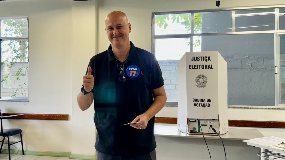 Tande vota em Resende e agradece carinho recebido pela população durante a campanha eleitoral