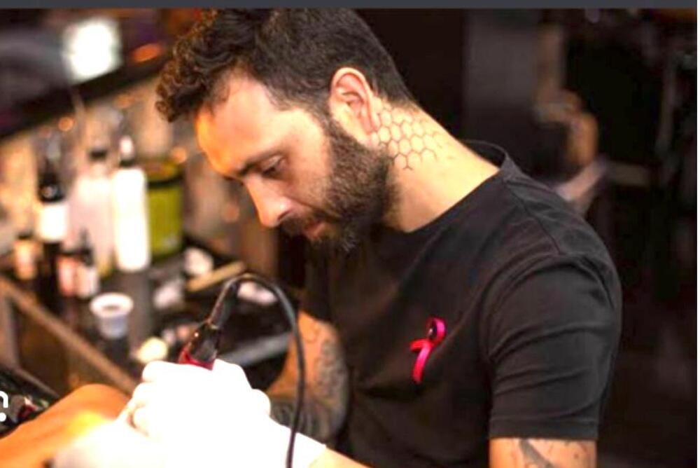 Barra World e Yurgan Tatoo promovem ação social neste Outubro Rosa