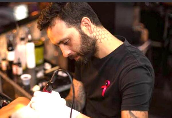 Barra World e Yurgan Tatoo promovem ação social neste Outubro Rosa