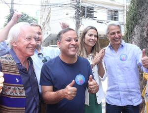  Rodrigo Neves recebe apoio de Molon, Minc e do PSB para 2º turno em Niterói