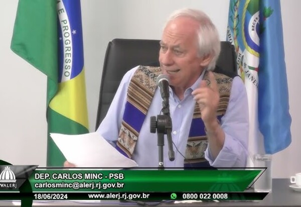 Deputado Minc se posiciona contra doutrinação religiosa em escolas públicas do Rio e gera debate na Alerj