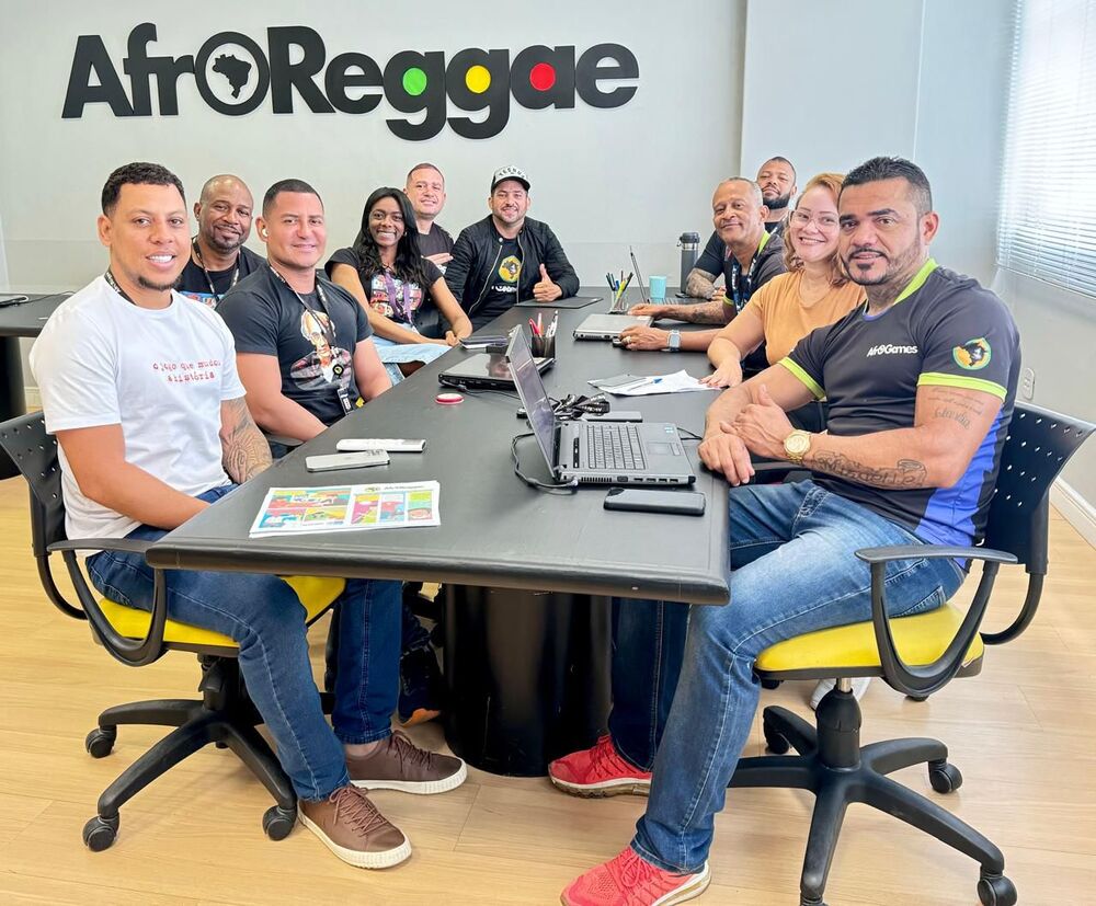 AfroReggae e Instituto Ação Pela Paz se unem para ampliar oportunidades de reinserção social e profissional de egressos do sistema prisional