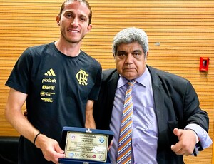  Homenagem a Filipe Luís no Maracanã