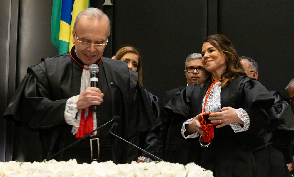 Renata Cabo toma posse como desembargadora do TJRJ