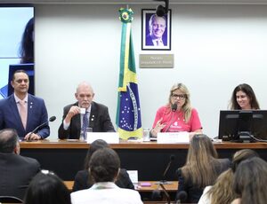 Deputada Flávia Morais cobrou um plano de ações de curto prazo para combate ao câncer