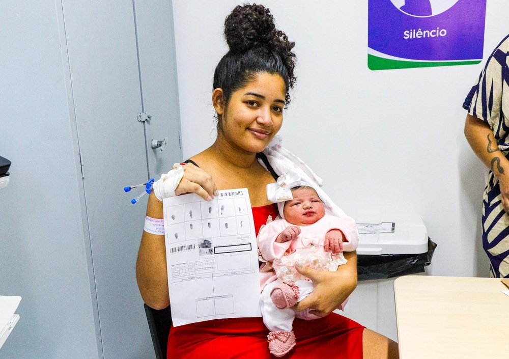 Detran.RJ inaugura posto de identificação civil para recém-nascidos na Maternidade Doutor Mário Niajar, em Alcântara