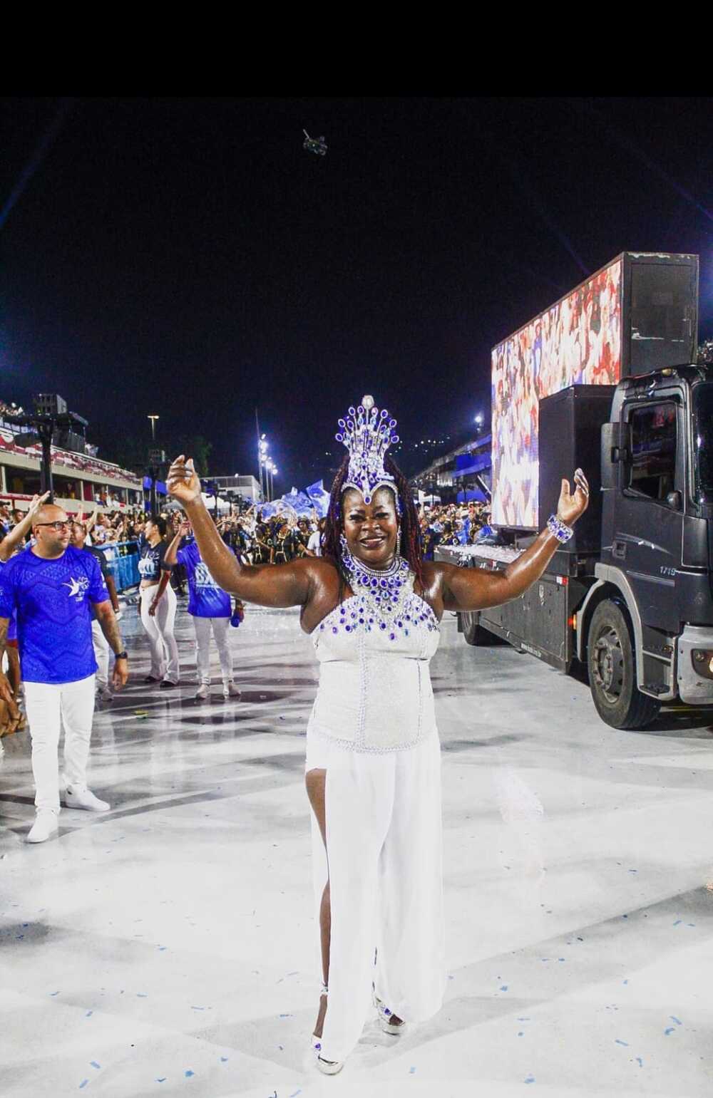 Sônia Capeta baluarte da Beija Flor se faz presente em eventos da azul e branco Nilópolis.