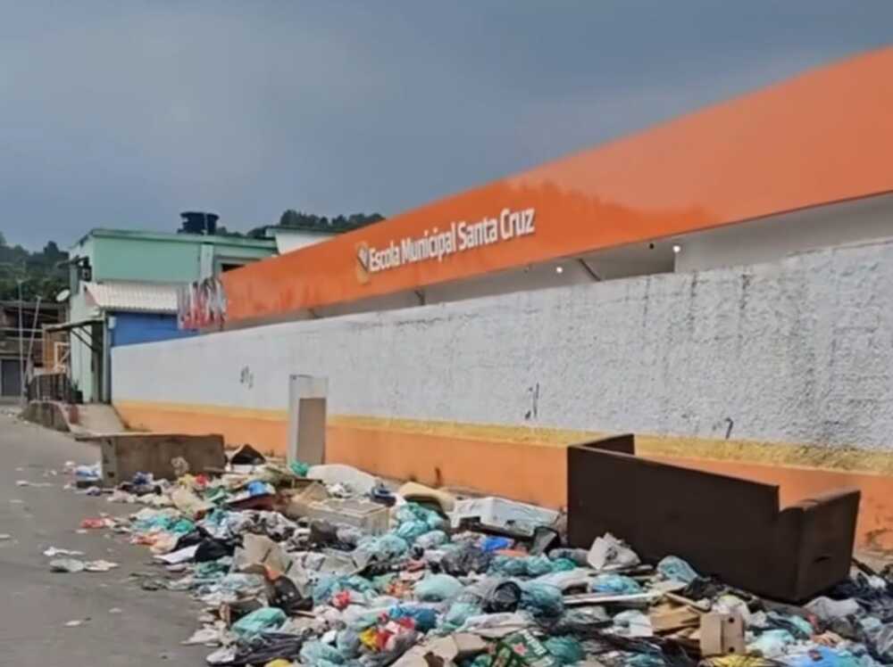 Belford Roxo com gestão insalubre e uma Cidade tomada de Lixo 