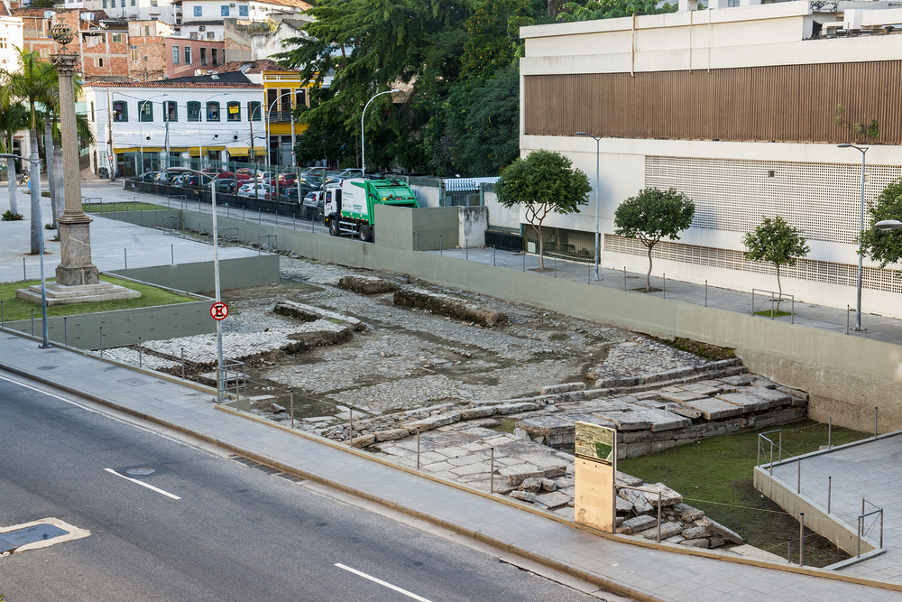 Mais um milhão de africanos escravizados foram vendidos no Cais do Valongo – Rio de Janeiro (RJ)