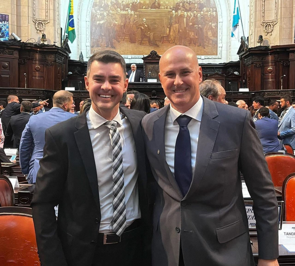 Projeto do deputado Tande Vieira é aprovado na Alerj e Diogo Balieiro será homenageado com a Medalha Tiradentes