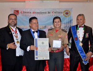 Oscar Müller é homenageado com o Diploma  e a Medalha pela CBC Câmara Brasileira de Cultura