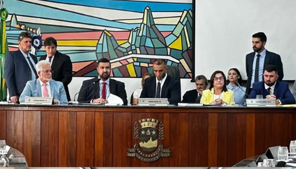 Teresópolis vira a página: posse de Leonardo Vasconcellos já traz tarifa de ônibus mais baixa