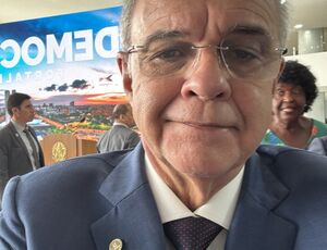 Deputado Eduardo Bandeira de Mello participa de evento no Palácio do Planalto em memória aos atos de 8 de janeiro de 2023