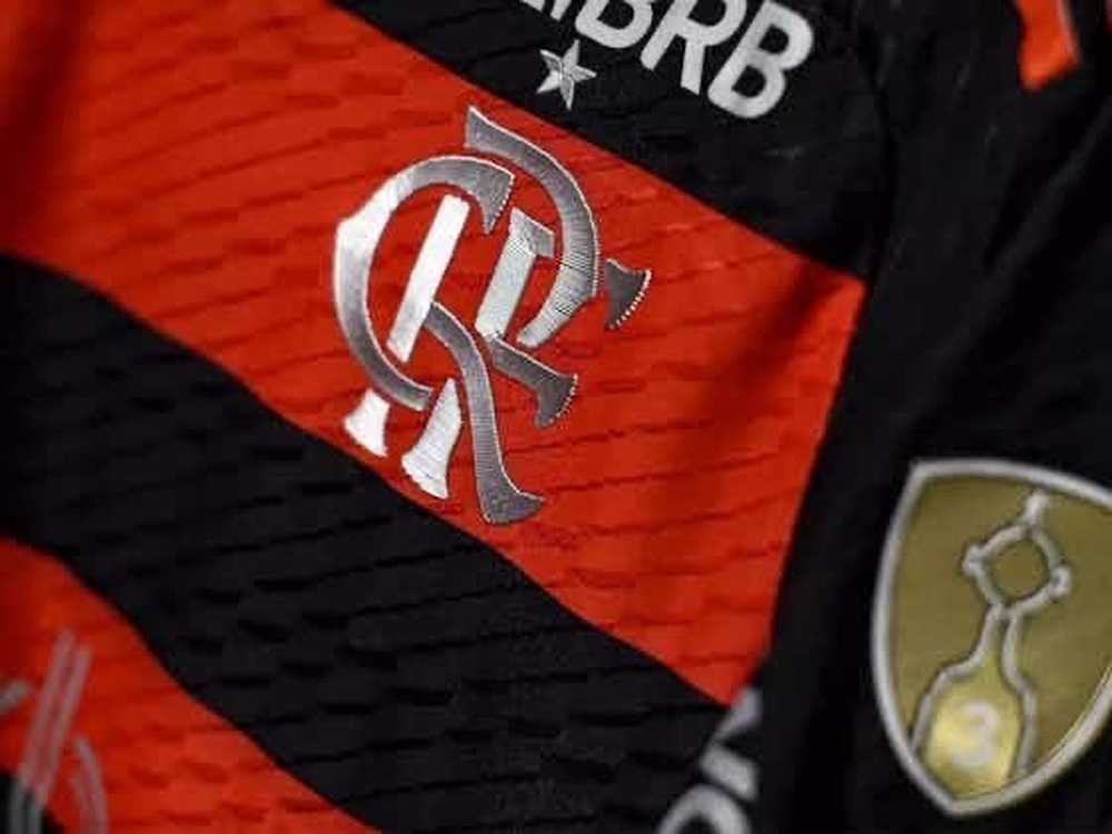 Com novo patrocínio milionário, Flamengo terá uniforme avaliado em R$ 237 milhões