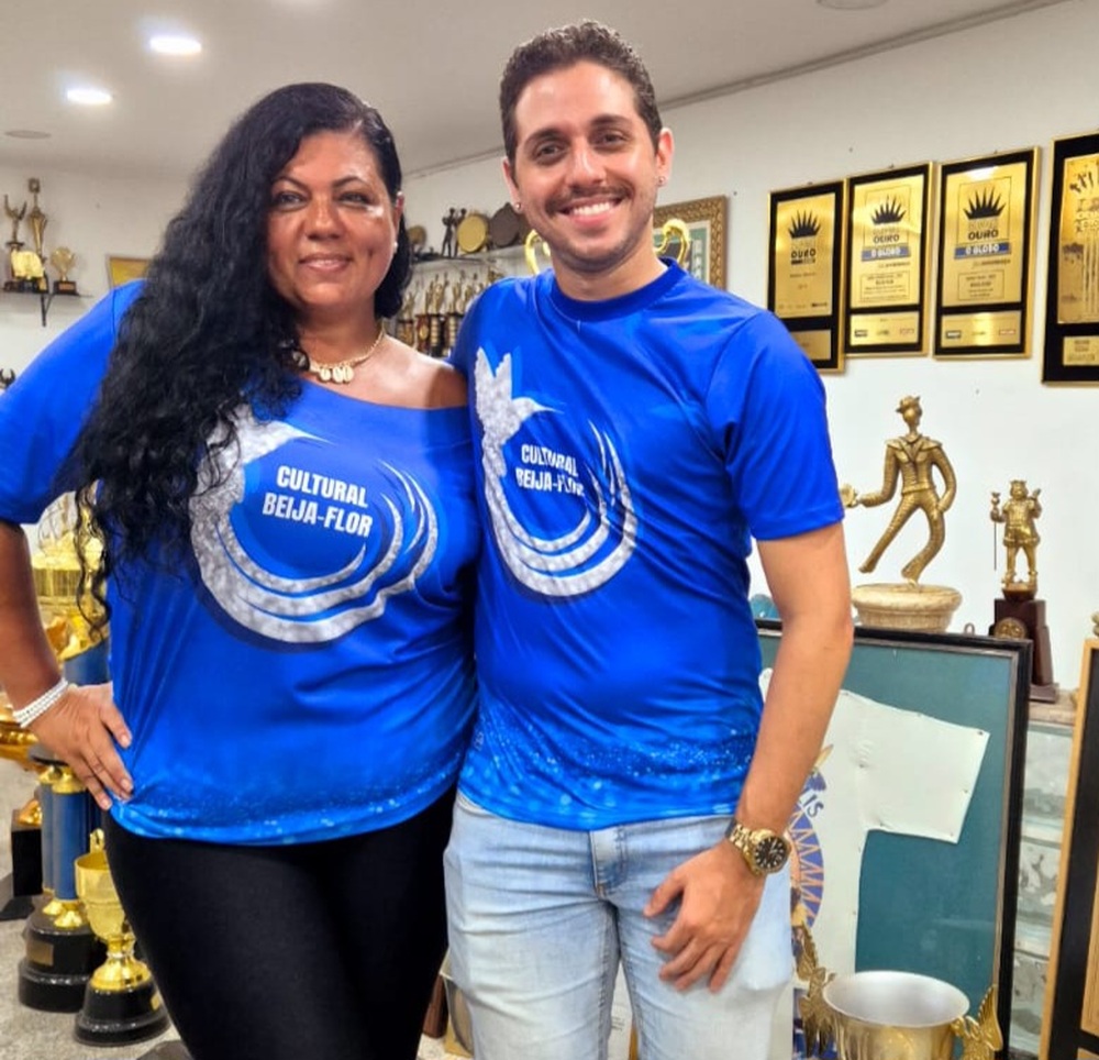 Na sala de troféus da Beija-Flor: onde a história do samba fala alto e Slsamba mais ainda