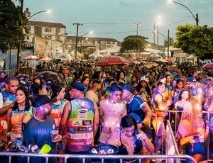 Bloco Tamo Junto realiza ensaio geral com escolha da Musa para o Carnaval 2025