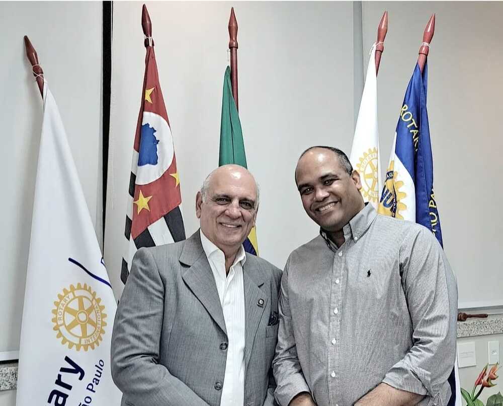 Cesar Romão fala sobre Inteligência Artificial em palestra ministrada no Rotary Morumbi em São Paulo