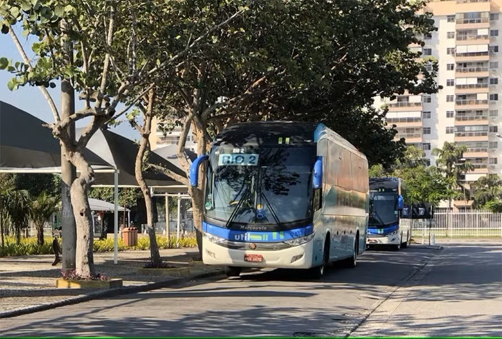 O ônibus do condomínio Rio 2 é assaltado na Linha Amarela