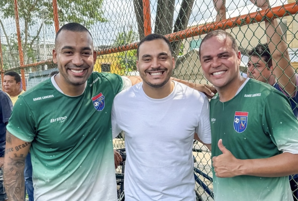 Nova Iguaçu Ganha Novo Campo de Futebol: Inauguração no Barrinho é Marcada por Grande Festa e União da Comunidade