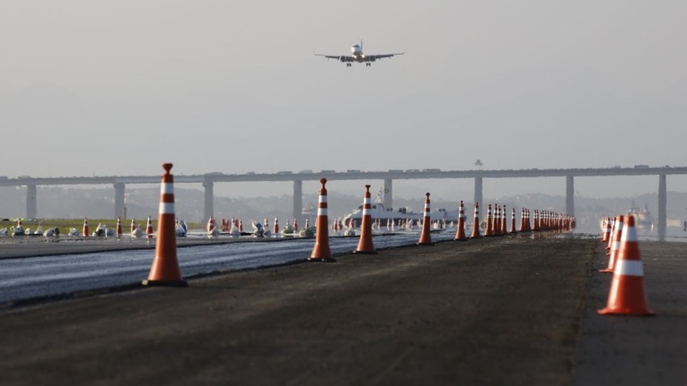 Audiência pública vai discutir futuro do aeroporto Santos Dumont 