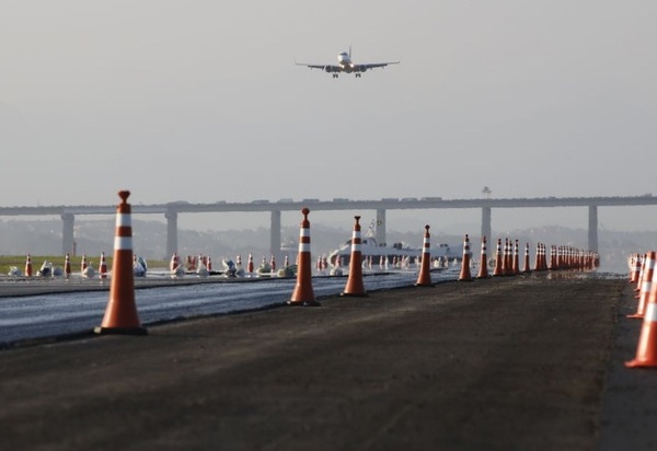 Audiência pública vai discutir futuro do aeroporto Santos Dumont 