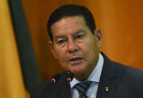 Mourão dispara sobre CPI da Covid-19: “Muita gente aproveitando para reaparecer” 