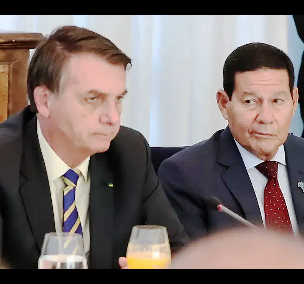 Mourão desafia Bolsonaro e garante eleições em 2022