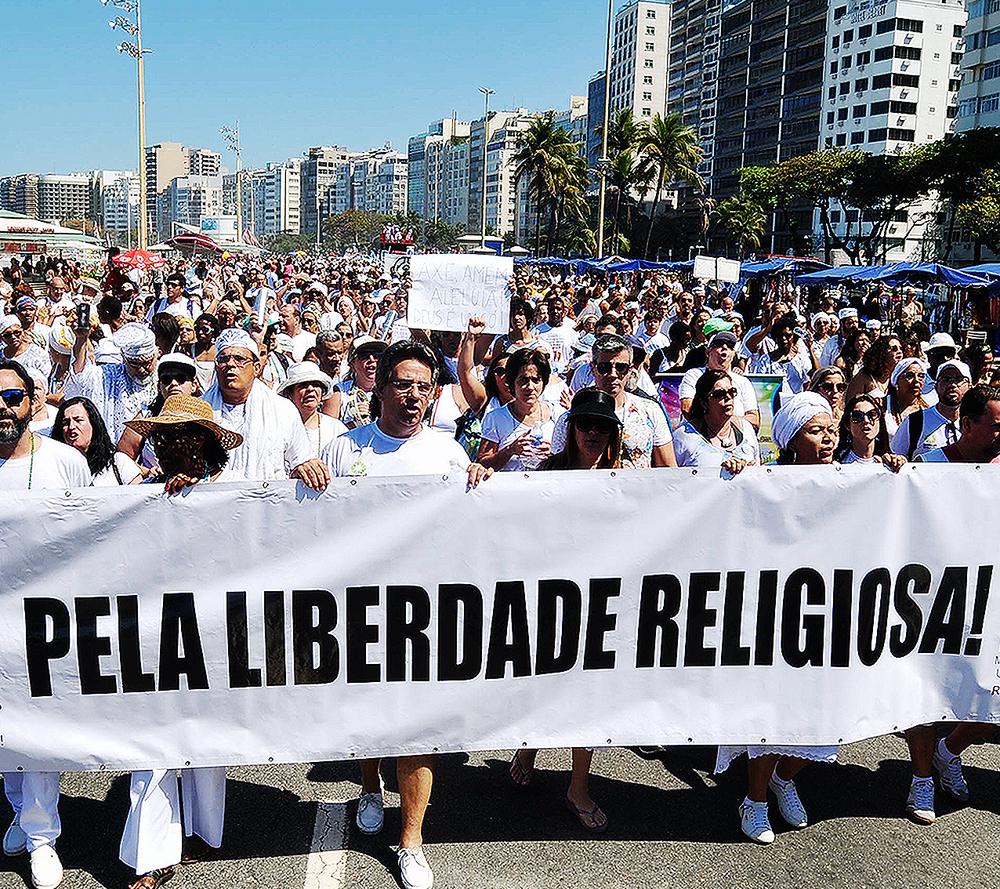 PM do RJ passa a receber denúncias no 190 para casos de intolerância religiosa.