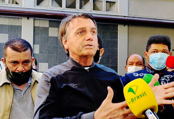 Bolsonaro diz que vai vetar dinheiro para o fundo partidário